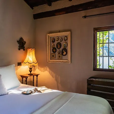 The Writer's Nest Il Rudere *